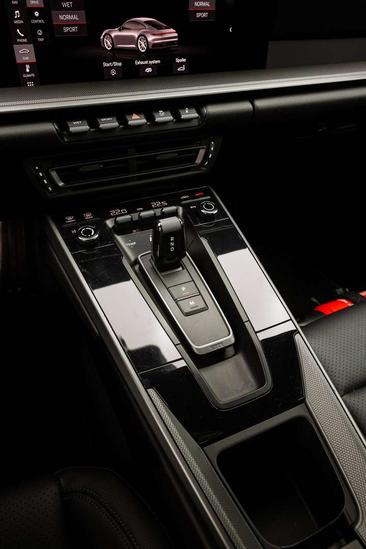 Porsche 992 I Carrera 2 — photo 25