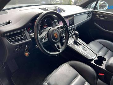 Porsche Macan GTS — photo 19