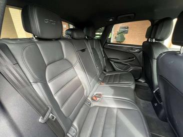 Porsche Macan GTS — photo 23