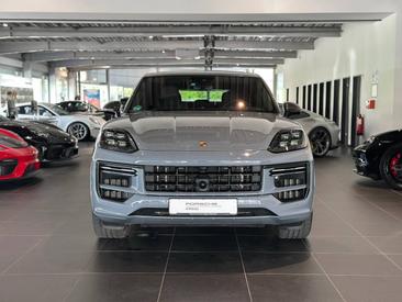Porsche Cayenne III Turbo E-Hybrid Coupé — photo 4