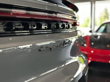 Porsche Cayenne III Turbo E-Hybrid Coupé — photo 10