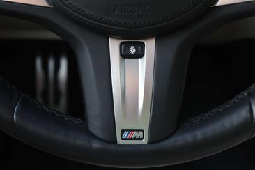 BMW Série 3 Touring M Sport 330e — photo 28