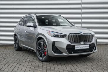BMW IX1 M Sport EDrive20 — photo 11