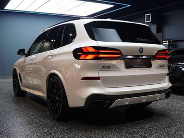 BMW X5 M Sport 50e — photo 8