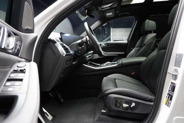 BMW X5 M Sport 50e — photo 13