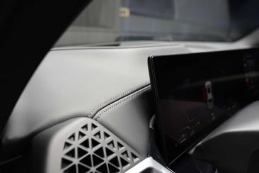 BMW X5 M Sport 50e — photo 16