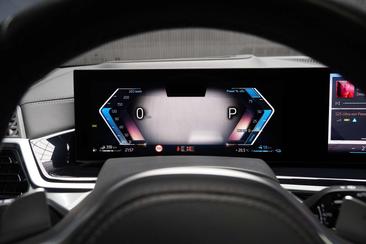 BMW X5 M Sport 50e — photo 33