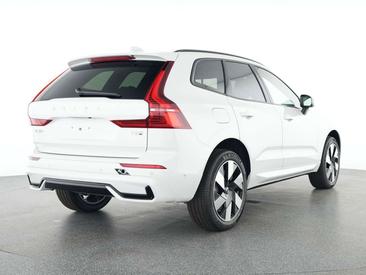 Volvo XC60 T8 Recharge Plus — photo 2