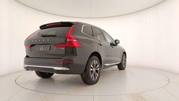 Volvo XC60 T6 Recharge Core — photo 3