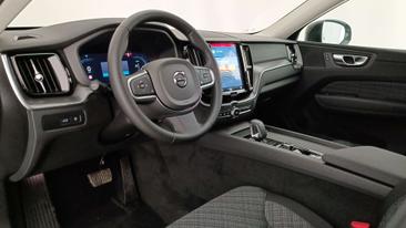 Volvo XC60 T6 Recharge Core — photo 10