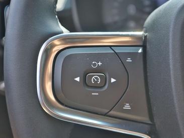 Volvo XC40 T5 Recharge Inscription — photo 10