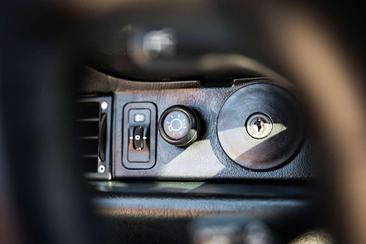 Porsche 993 Carrera 4S — photo 15