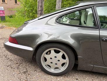 Porsche 964 Carrera 2 — photo 11