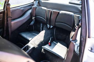 Porsche 993 Carrera 4S — photo 21