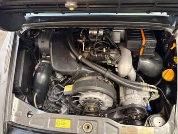 Porsche 964 Carrera 2 — photo 18