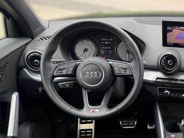 Audi SQ2 TFSI — photo 12