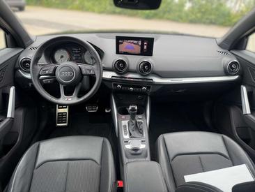 Audi SQ2 TFSI — photo 16