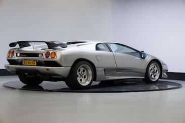 Lamborghini Diablo — photo 19