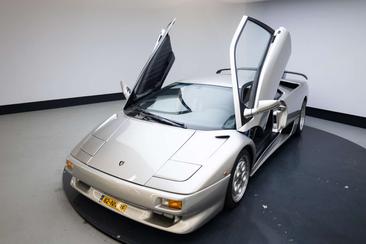 Lamborghini Diablo — photo 20