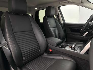 Land Rover Discovery Sport P300e S — photo 10