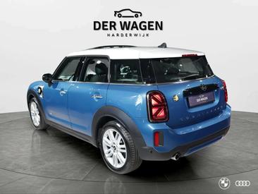Mini Countryman COOPER SE — photo 3