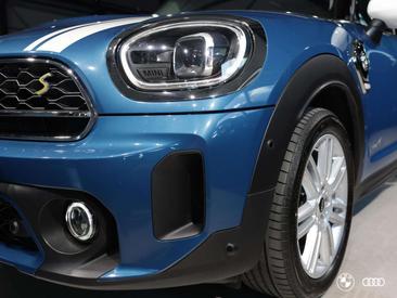 Mini Countryman COOPER SE — photo 11