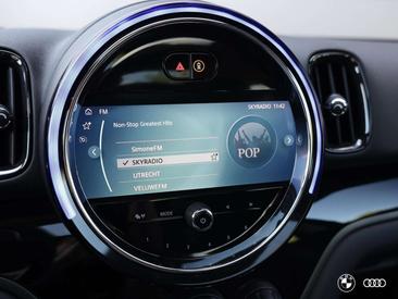 Mini Countryman COOPER SE — photo 26