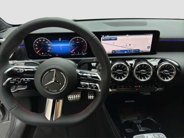 Mercedes Classe A 200 AMG Line — photo 6