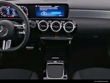 Mercedes Classe A 200 AMG Line — photo 4