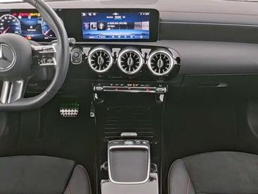 Mercedes CLA 200 — photo 5