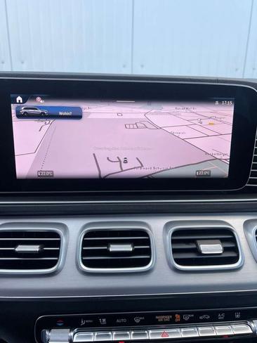 Mercedes GLS 350 — photo 12