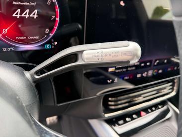 Mercedes CLA 180 — photo 16
