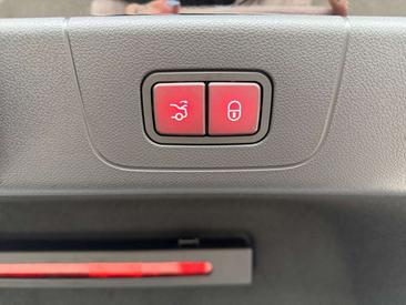 Mercedes CLA 180 — photo 20