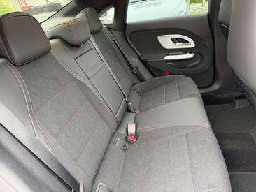 Mercedes CLA 180 — photo 21