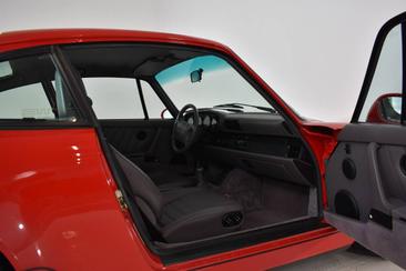 Porsche 964 Carrera 4 Coupe — photo 23