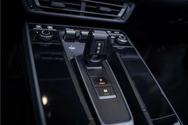 Porsche 992 I Carrera 4S Cabriolet — photo 22