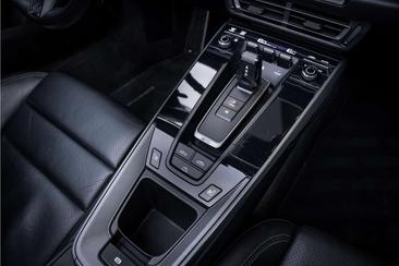 Porsche 992 I Carrera 4S Cabriolet — photo 26