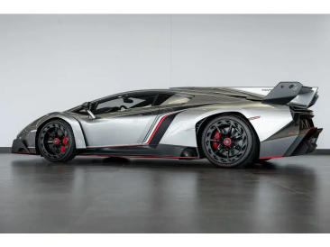 Lamborghini Few Off Veneno — photo 13