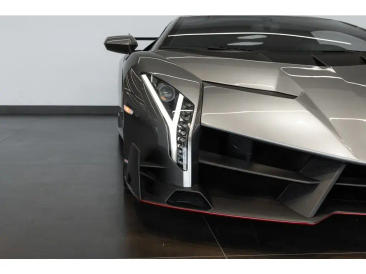 Lamborghini Few Off Veneno — photo 38