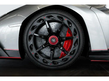 Lamborghini Few Off Veneno — photo 51