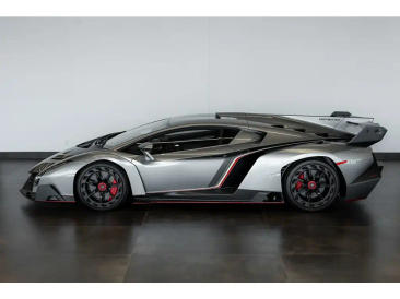 Lamborghini Few Off Veneno — photo 59