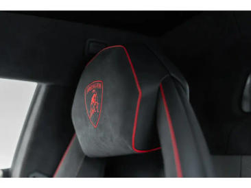 Lamborghini Few Off Veneno — photo 74