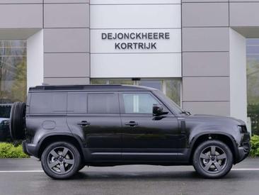 Land Rover Defender 110 D200 S AWD Auto 26MY Noir — photo 3