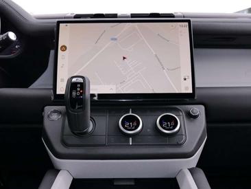 Land Rover Defender 110 D200 S AWD Auto 26MY Noir — photo 14