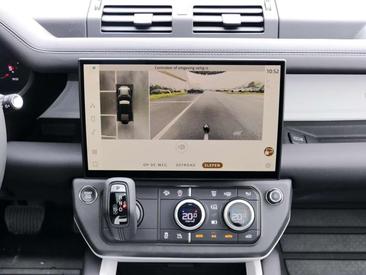 Land Rover Defender 110 D200 S AWD Auto 26MY Noir — photo 20