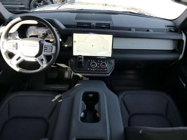 Land Rover Defender 110 D200 S AWD Auto 26MY — photo 5