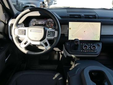 Land Rover Defender 110 D200 S AWD Auto 26MY — photo 12