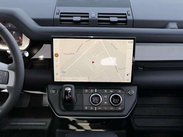 Land Rover Defender 110 D200 S AWD Auto 26MY — photo 13