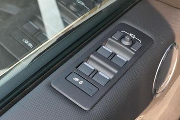 Land Rover Discovery D250 Dynamic SE AWD Auto. 25MY — photo 9