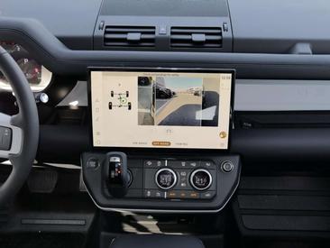 Land Rover Defender 110 D200 S AWD Auto 26MY — photo 20